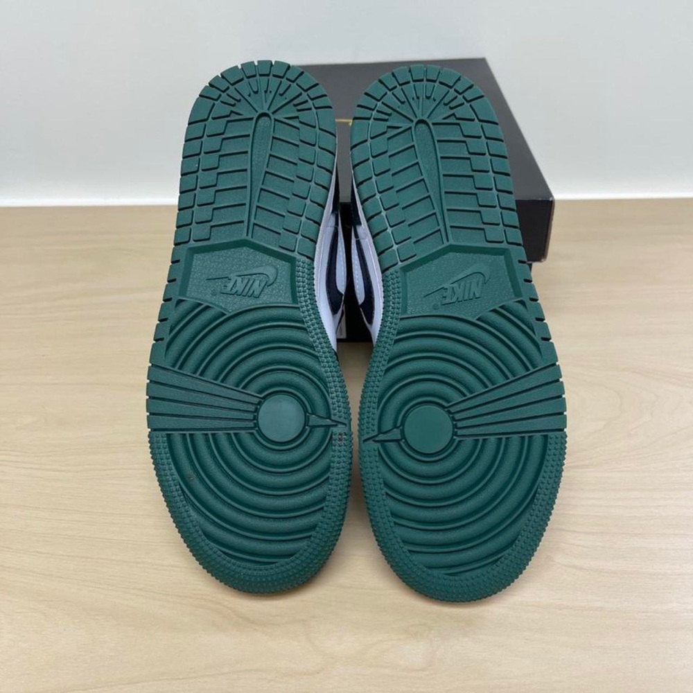 Nike Air Jordan 1 low gs green toe - Picture 4 of 4